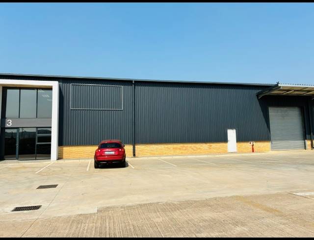 561M² WAREHOUSE TO LET IN GLEN ANIL